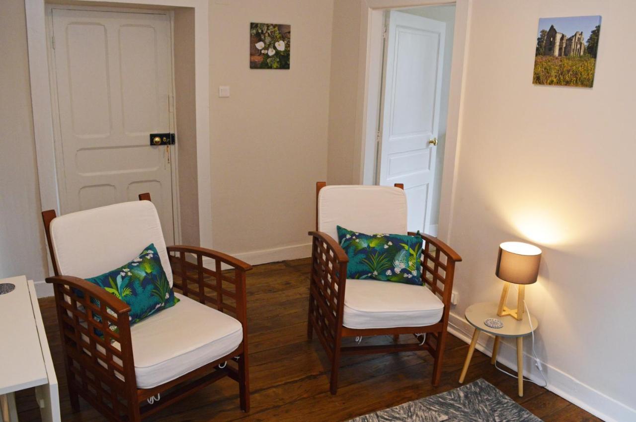 Champ De Foire Bed & Breakfast Sussac Exterior photo